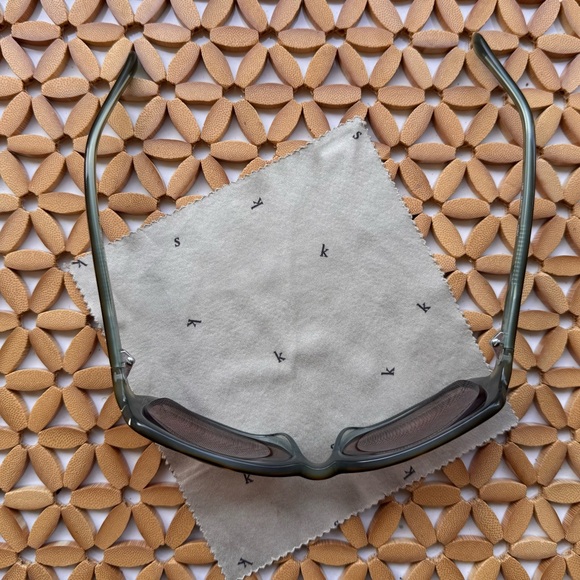 💖 KATE SPADE RX SUNGLASSES WITH CASE - Picture 4 of 9